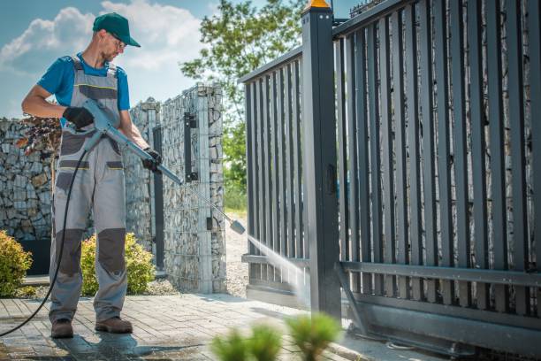Best Roof Washing  in Dresden, OH